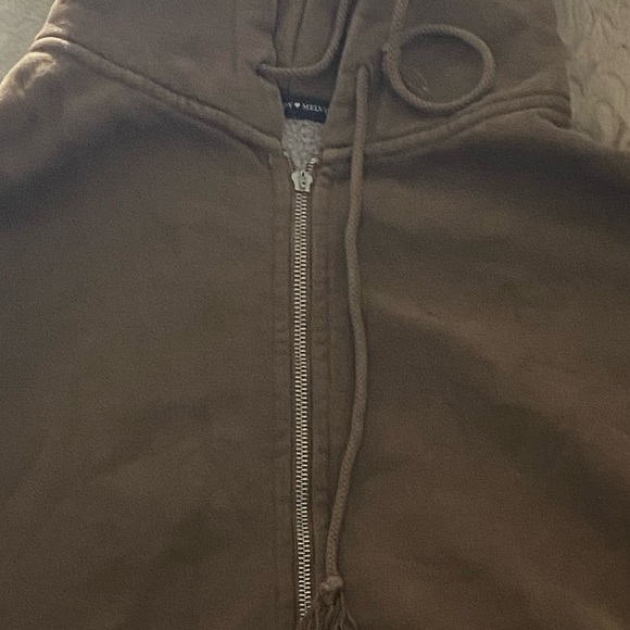 Brandy Melville brown zip up - Picture 3 of 3